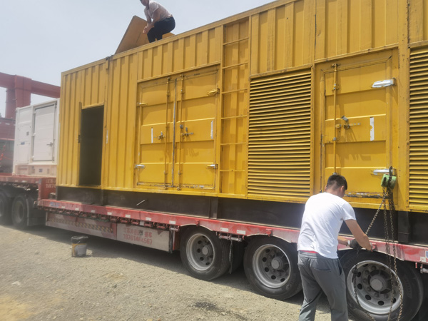 长兴发电机出租100KW发电机需要什么规格的电缆线？