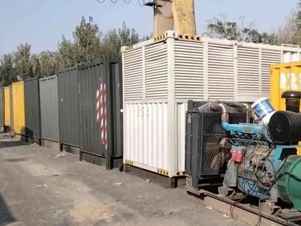 长兴200KW柴油发电机机组每小时油耗是多少？